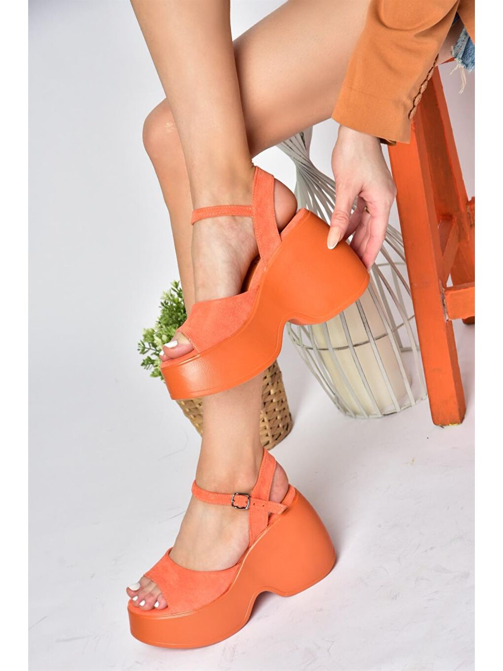 P973001002 Turuncu Dolgu Taban Kadın Ayakkabı-3