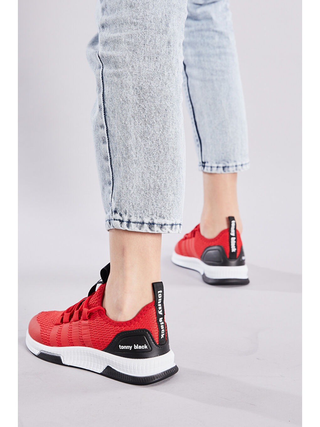 Unisex Kırmızı Rahat Kalıp Şeritli Bağcıklı Spor Ayakkabı-2