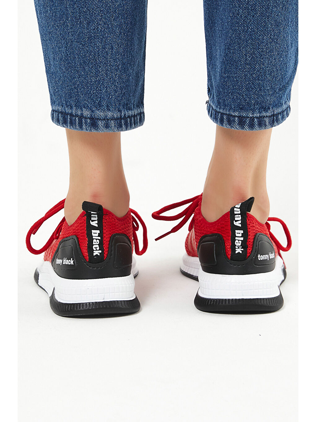 Unisex Kırmızı Rahat Kalıp Şeritli Bağcıklı Spor Ayakkabı-4