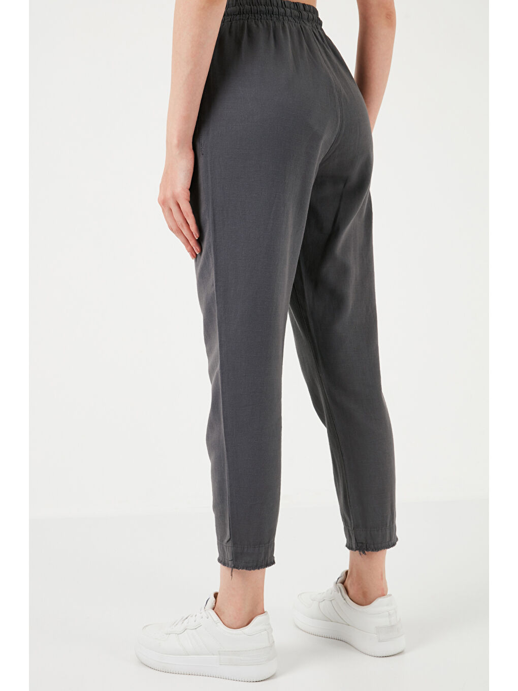 Antrasit Pamuklu Belden Bağlamalı Yüksek Bel Keten Görünümlü Kısa Paça Pantolon 668Yp5134-6