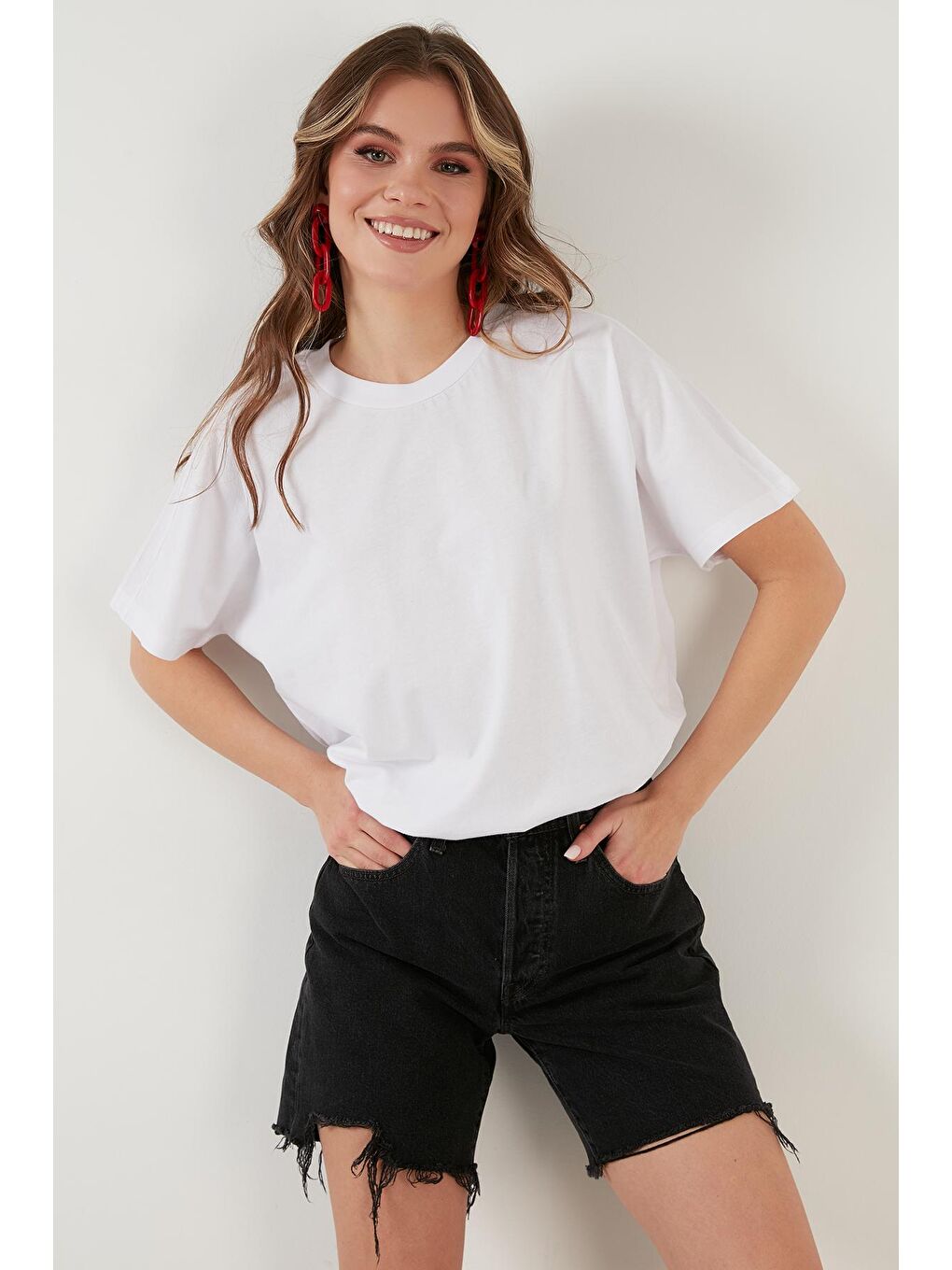 Lela Beyaz Oversize % 100 Pamuk Bisiklet Yaka Basic T Shirt 5864489 - 2