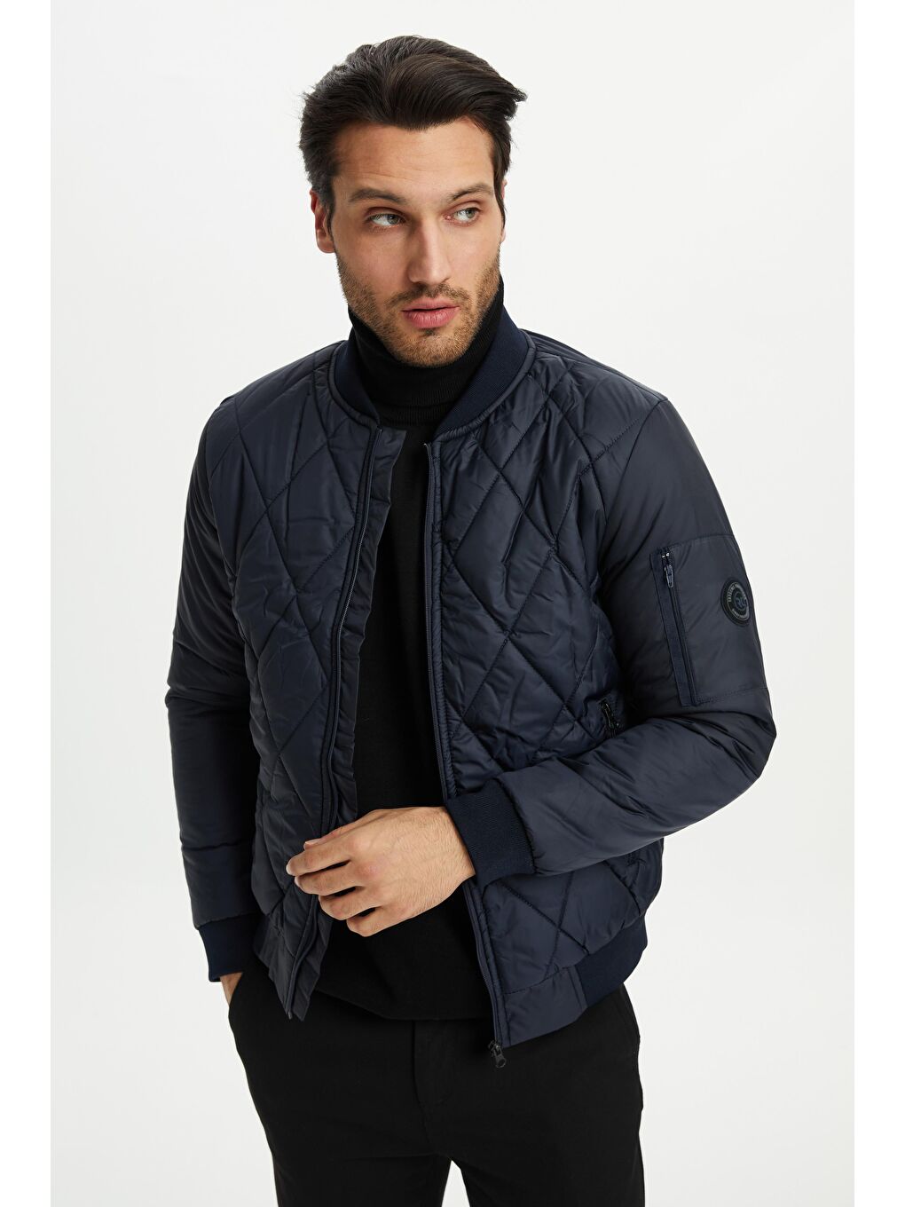 Lacivert Erkek Su ve Rüzgara Dayanıklı Kapitone Desenli Kışlık Mont KM-500-1