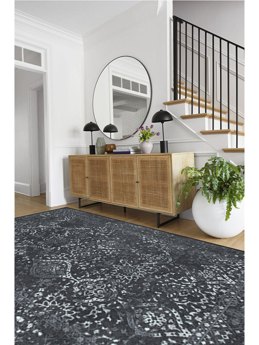 Siyah Dekoratif Özel Tasarım Yıkanabilir İnce Kaymaz Tabanlı Modern Halı KECE FR13-2