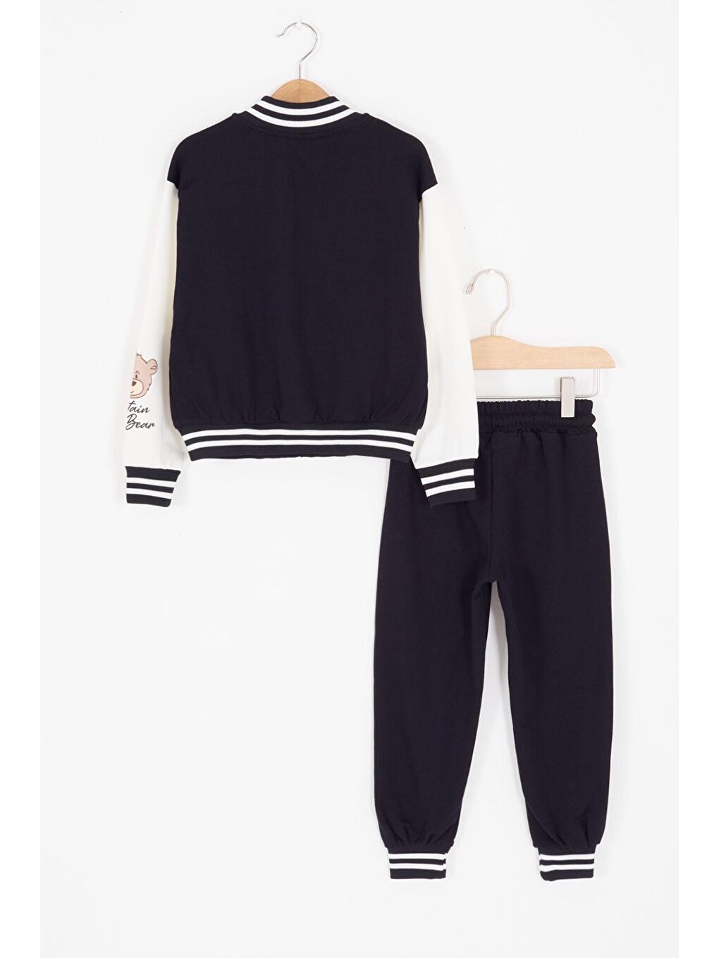 Siyah Yıldız Nakışlı Kolej Ceketli Kız Çocuk Eşofman Takımı 16941-3