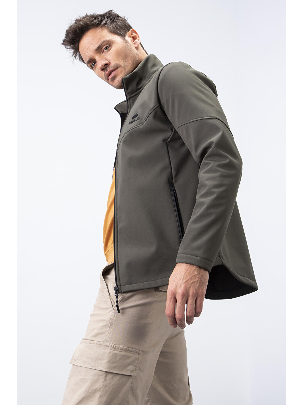 Haki Fermuarlı Dik Yaka Su ve Rüzgar Geçirmez Softshell Erkek Ceket- 88050-4