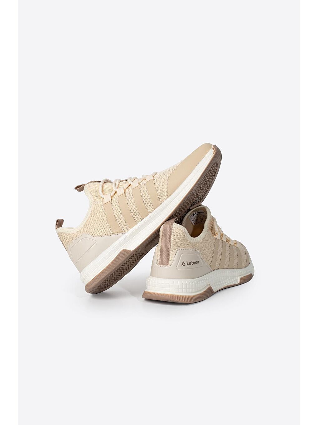 Bej Yuvarlak Burunlu Bağcıklı Erkek Spor Ayakkabı-2