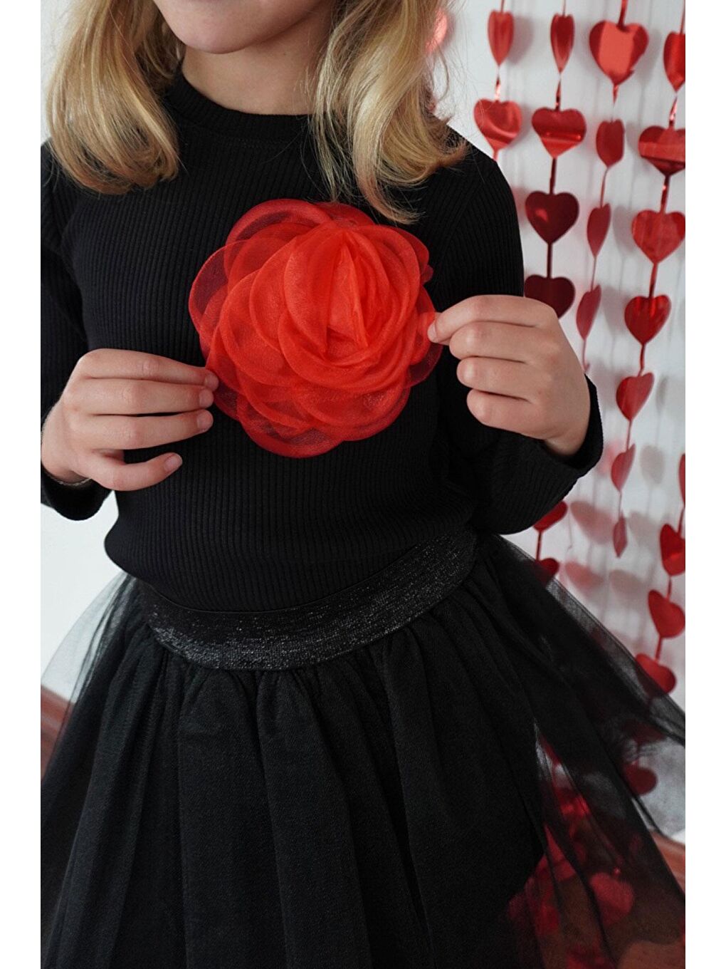 Kız Çocuk Uzun Kollu Tişört Gül Aksesuarlı Siyah (8-14 Yaş)-6