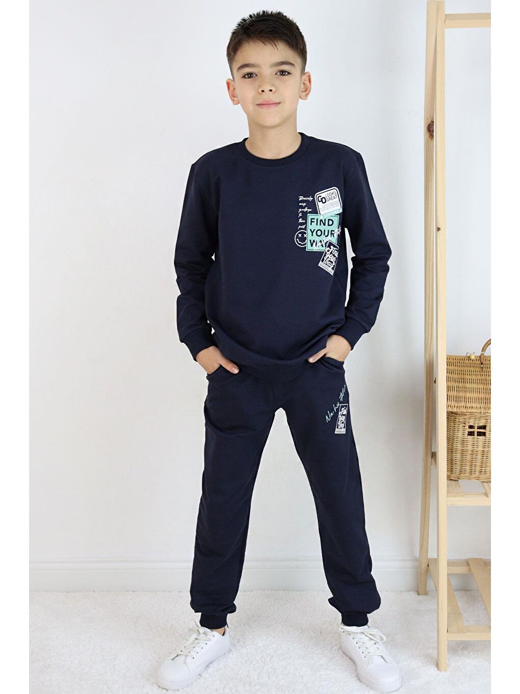 Erkek Çocuk Eşofman Takım Slogan Temalı Yazı Baskılı Lacivert (9 Yaş)