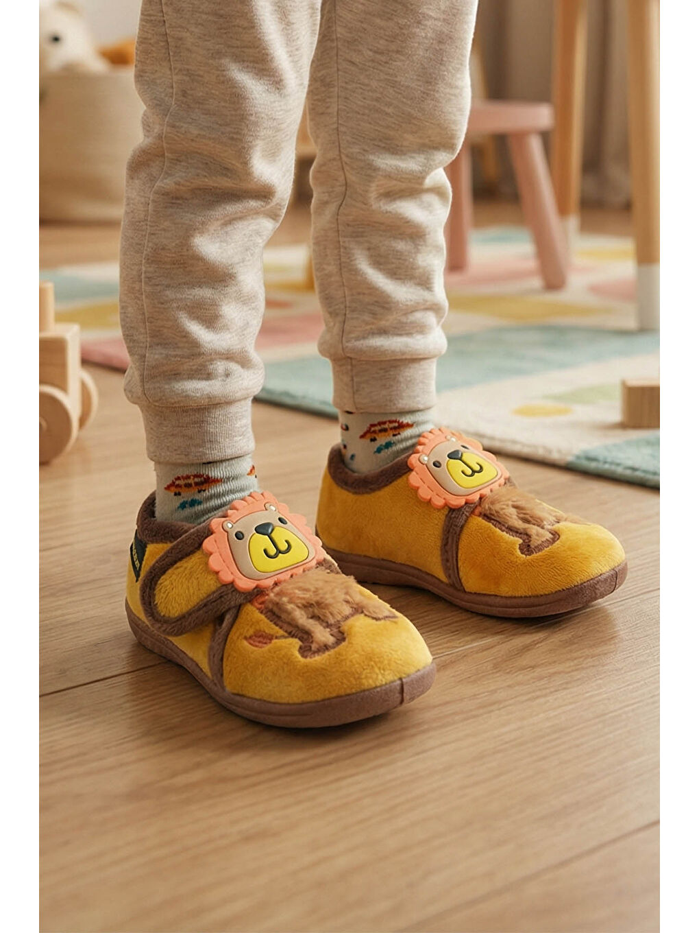 Kahverengi Bebe Erkek Çocuk Kışlık Cırtlı Ayarlanabilir Günlük Kreş Panduf Ayakkabı