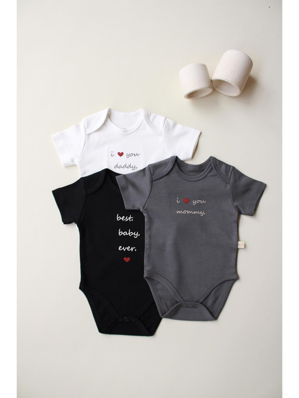 Beyaz 3lü Nakışlı Kısa Kollu Çıt Çıtlı Body Zıbın Model 7-4