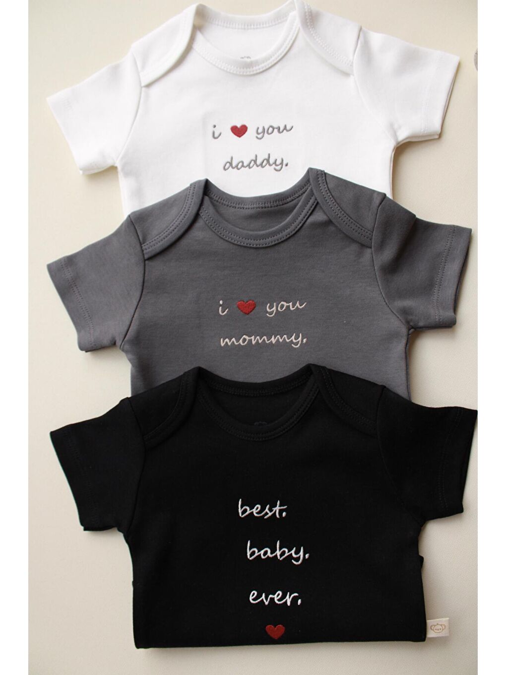 Beyaz 3lü Nakışlı Kısa Kollu Çıt Çıtlı Body Zıbın Model 7-6