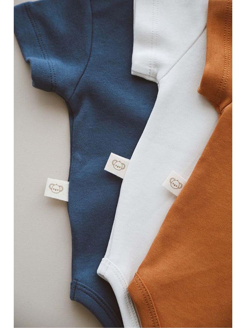 İndigo 3lü Nakışlı Çıt Çıtlı Kısa Kollu Body Zıbın Model 4-2