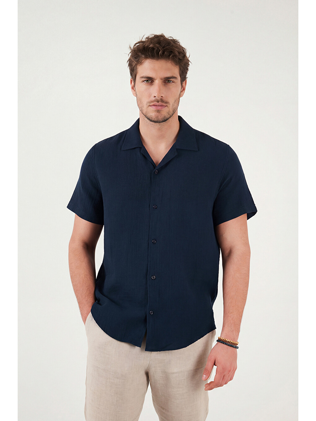 İndigo Pamuklu Regular Fit Klasik Yaka Kısa Kollu Gömlek Cf26s125404-1