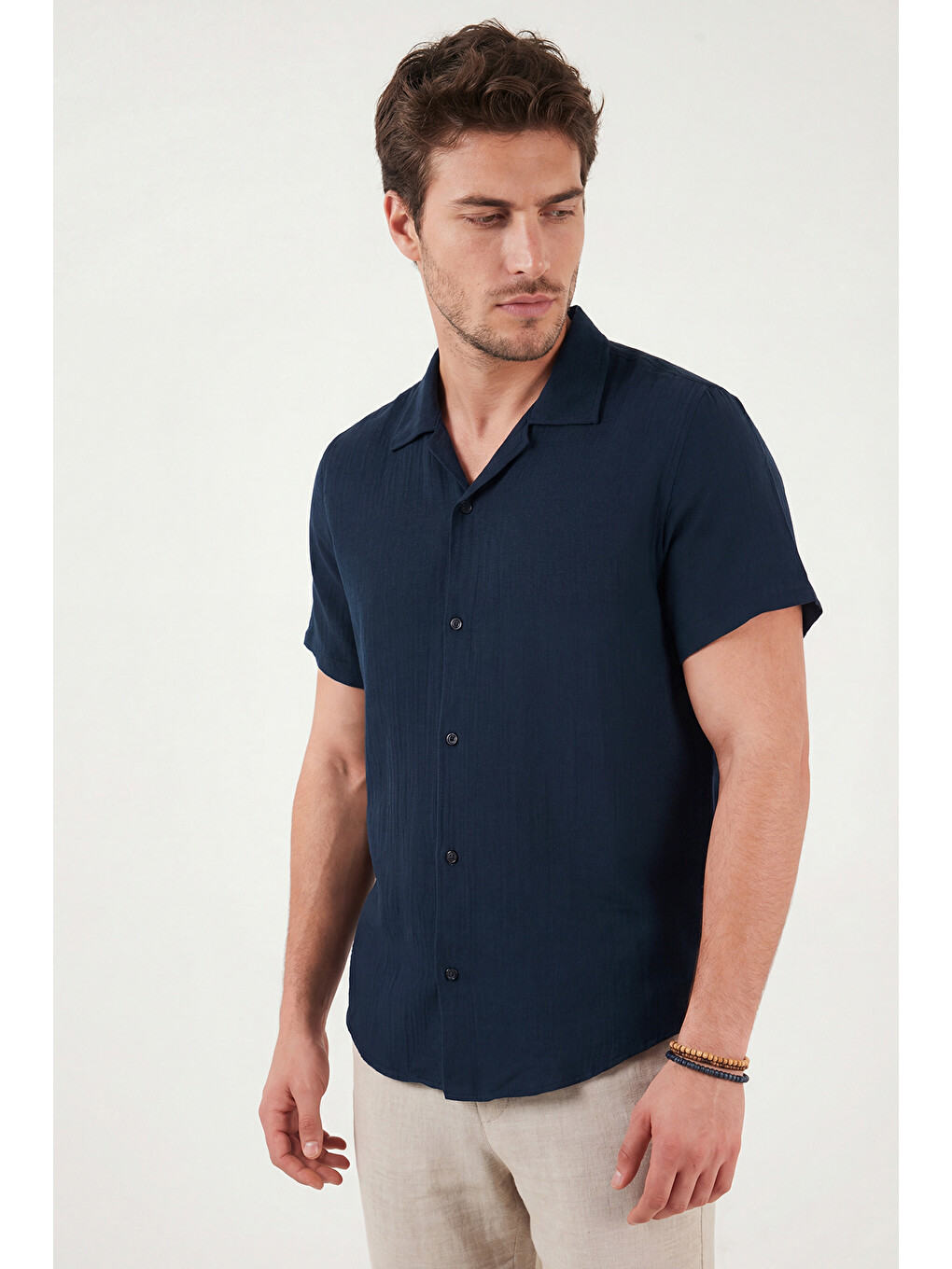 İndigo Pamuklu Regular Fit Klasik Yaka Kısa Kollu Gömlek Cf26s125404-2