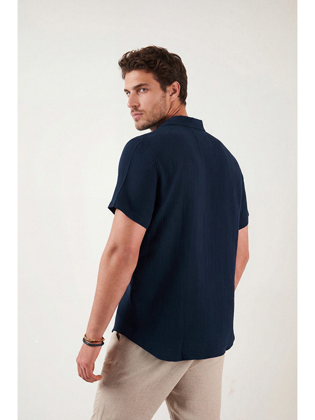 İndigo Pamuklu Regular Fit Klasik Yaka Kısa Kollu Gömlek Cf26s125404-4