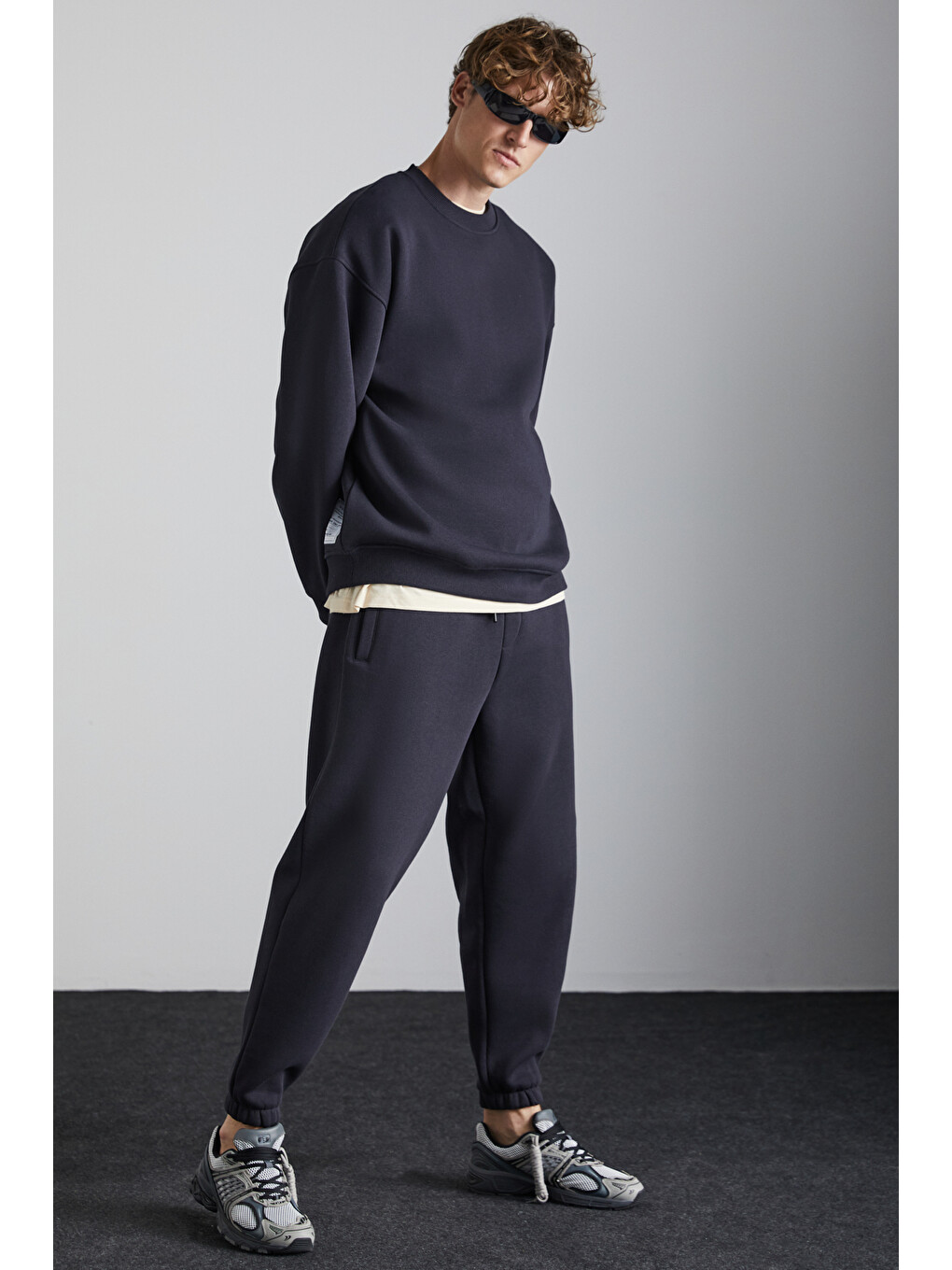 Stephan Erkek Yumuşacık Kumaşlı Organik Pamuklu Oversize Fit Yuvarlak Yakalı Antrasit Sweatshirt-2