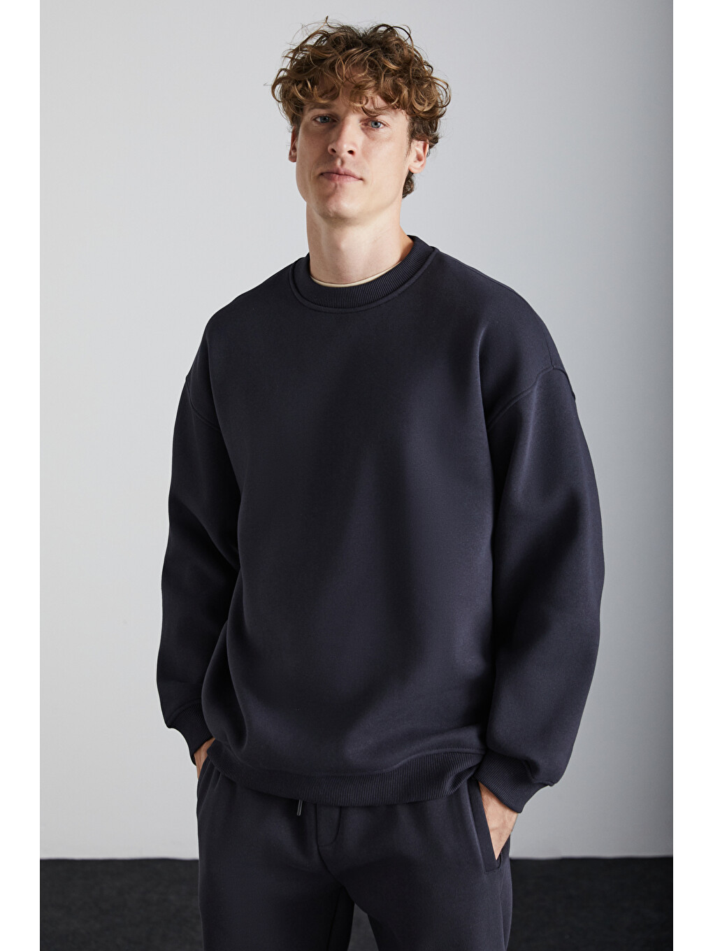 Stephan Erkek Yumuşacık Kumaşlı Organik Pamuklu Oversize Fit Yuvarlak Yakalı Antrasit Sweatshirt-3