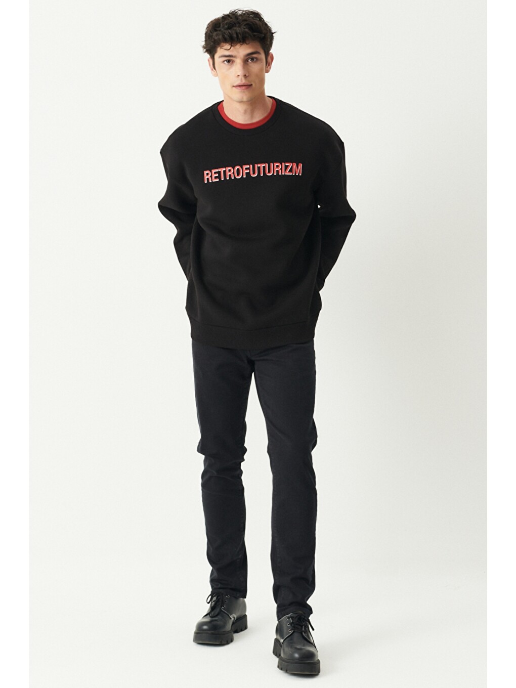Oversize Fit Bisiklet Yaka Şardonlu Siyah Sweatshirt-1