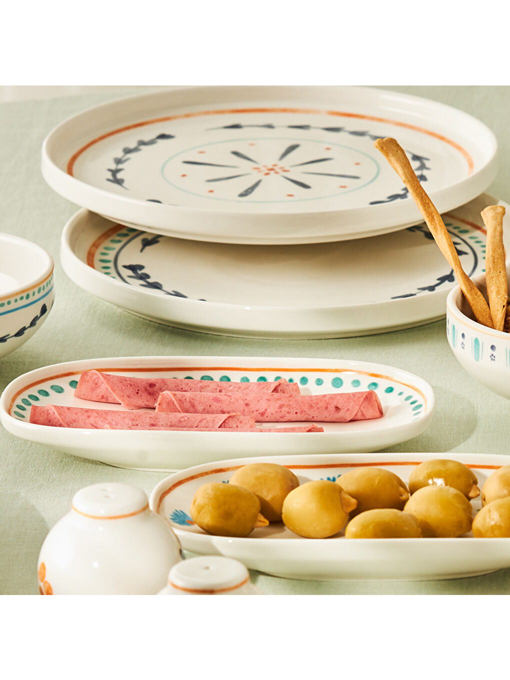 Beyaz Agatha Porselen 32 Parça 6 Kişilik Kahvaltı/Servis Takımı-10