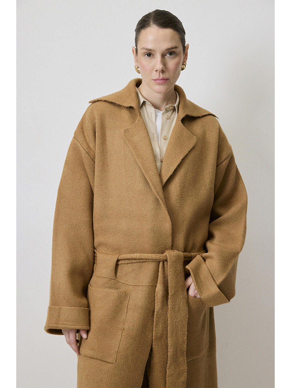 Kahverengi Beli Kemerli Uzun Triko Hırka-1