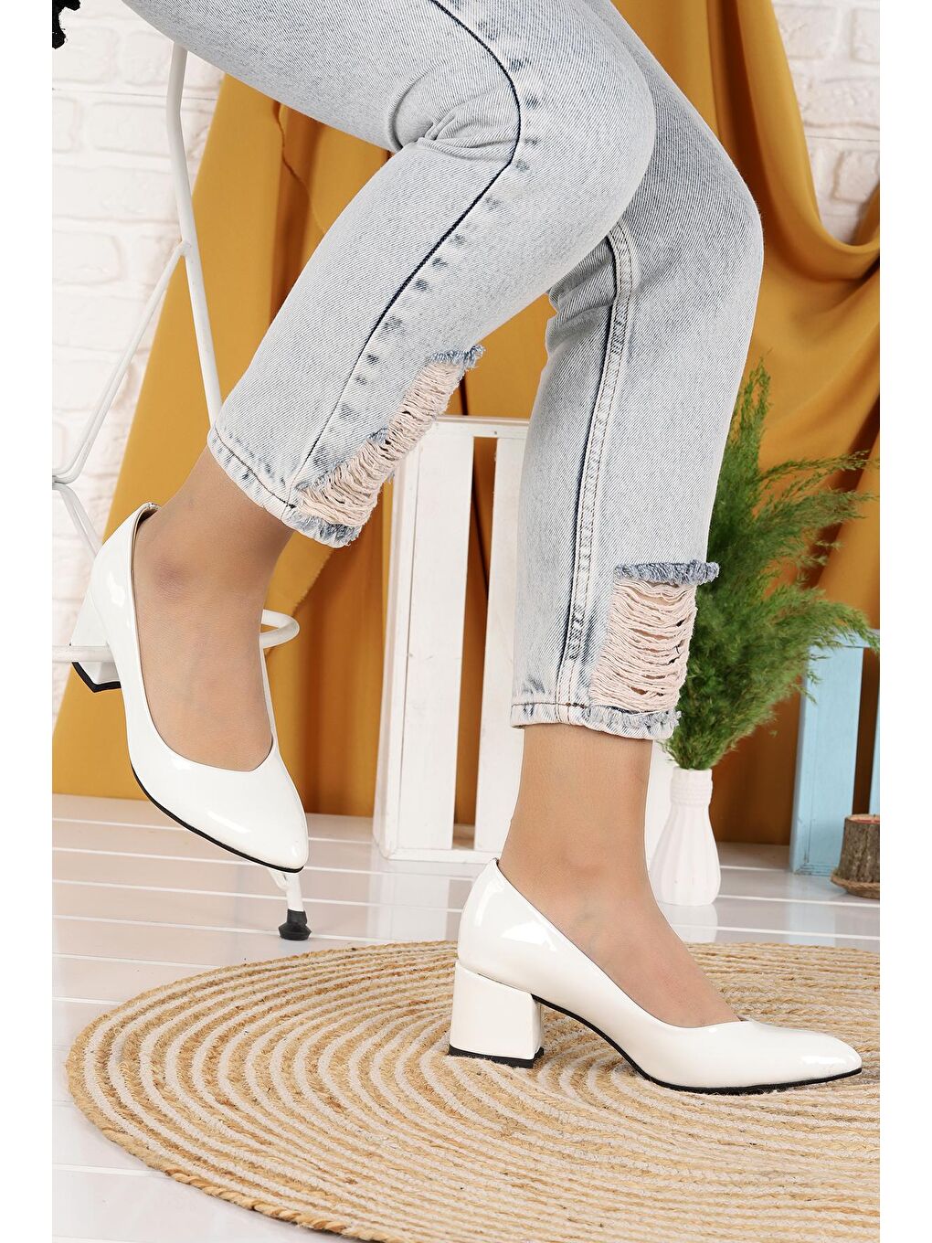 Beyaz Rugan 5 Cm Topuklu Kadın Ayakkabı 97544-312-1