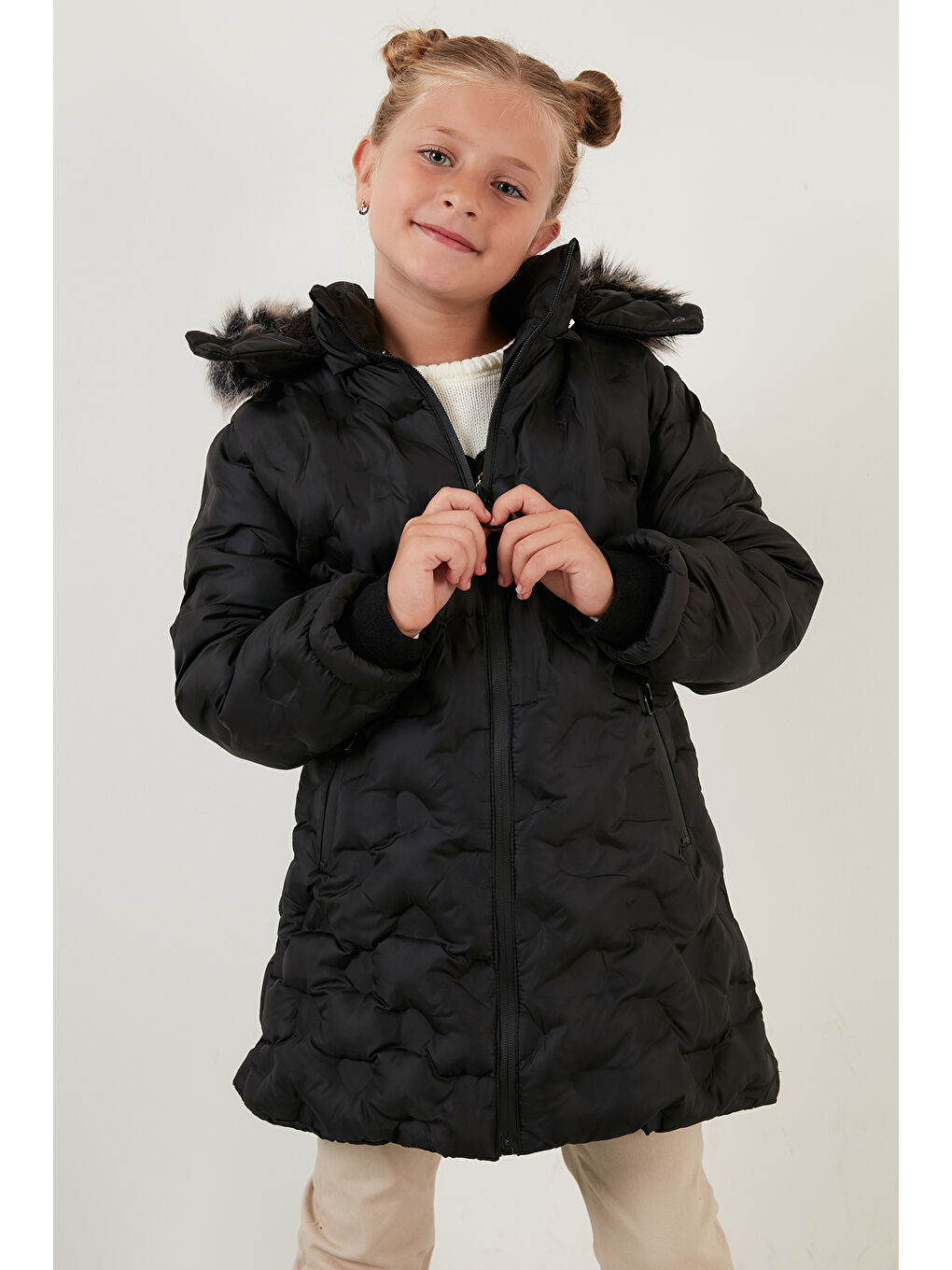 Siyah Yakası Suni Kürklü Çıkarılabilir Kapüşonlu Pelüş Astarlı Kışlık Uzun Kız Çocuk 5760003-8