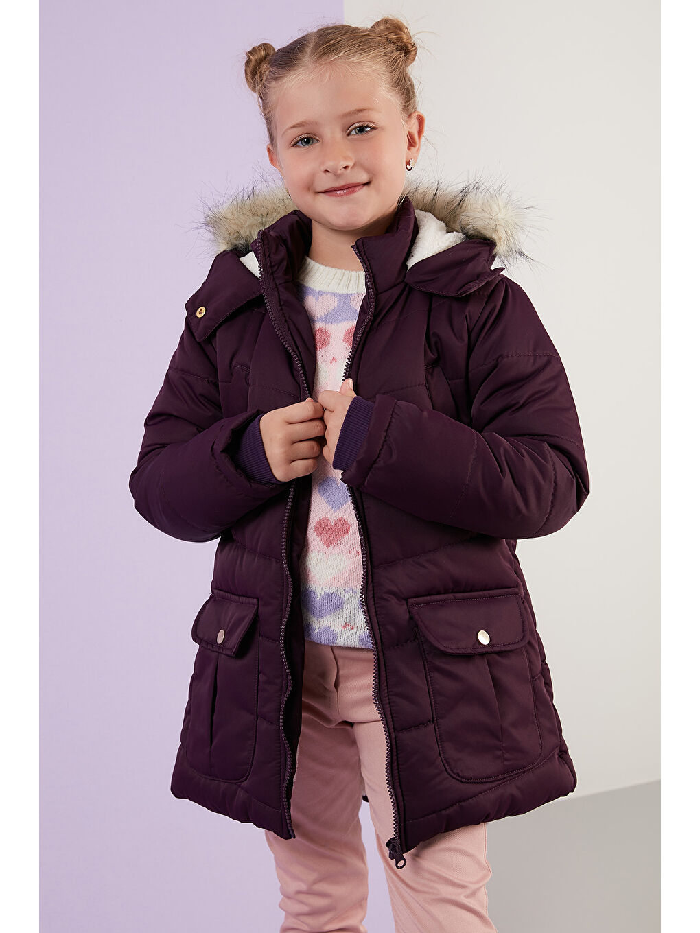 Mor Yakası Suni Kürklü İçi Pelüş Astarlı Kapüşonlu Cepli Kız Çocuk Mont 6034040