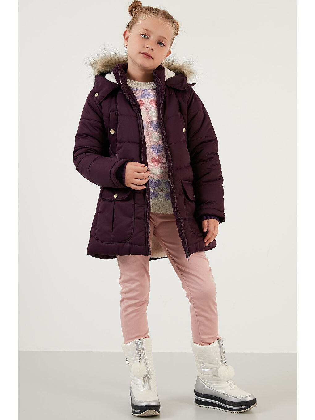 Mor Yakası Suni Kürklü İçi Pelüş Astarlı Kapüşonlu Cepli Kız Çocuk Mont 6034040-1