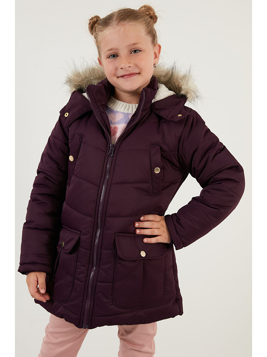 Mor Yakası Suni Kürklü İçi Pelüş Astarlı Kapüşonlu Cepli Kız Çocuk Mont 6034040-3