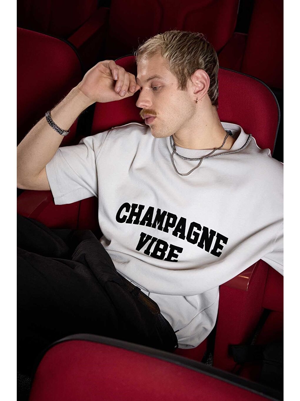 Erkek Oversize Premium Kontrast Yaka Baskılı T-Shirt Gri-3