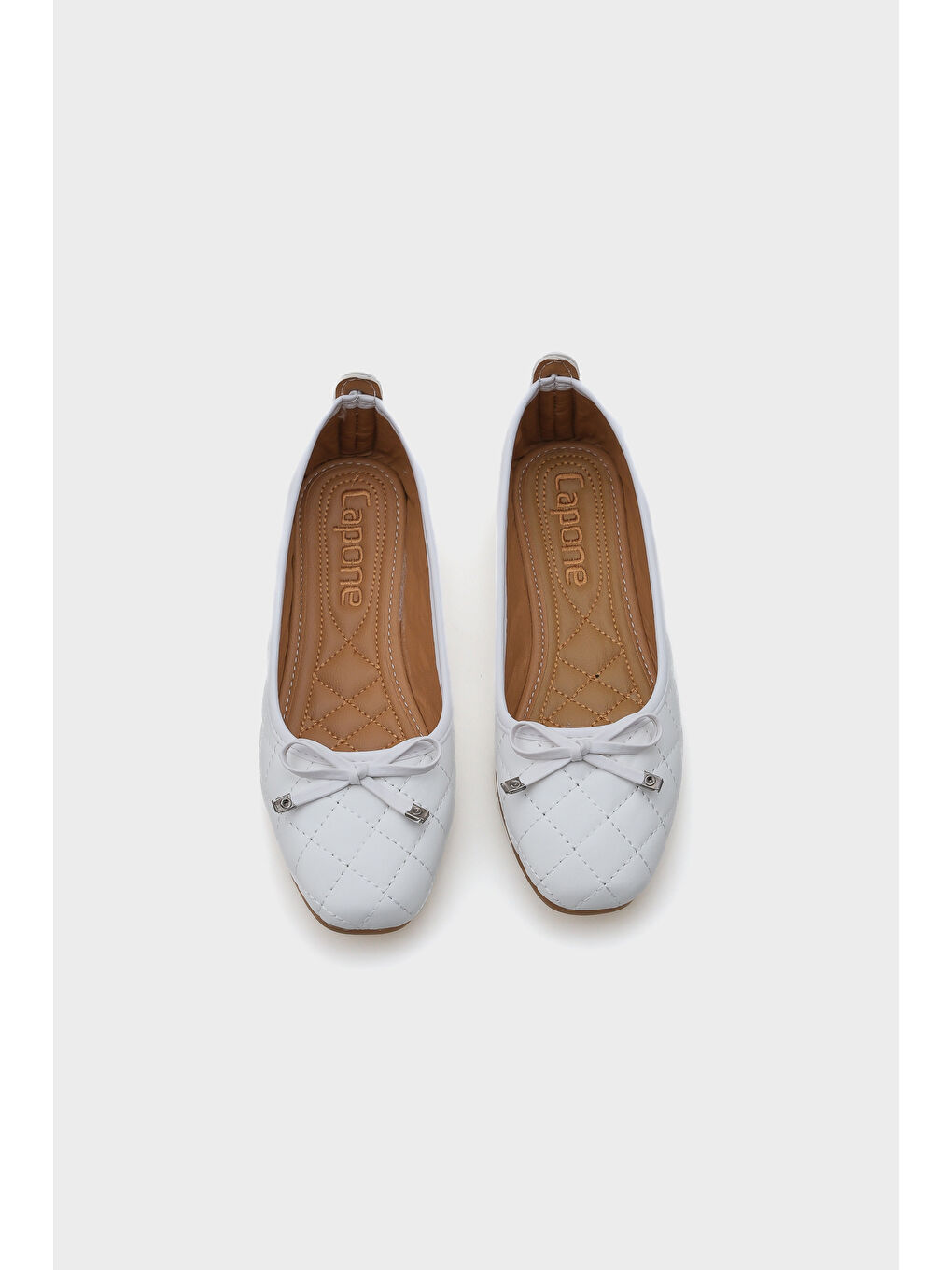 Beyaz Hana Trend Kapitone Kadın Babet-4