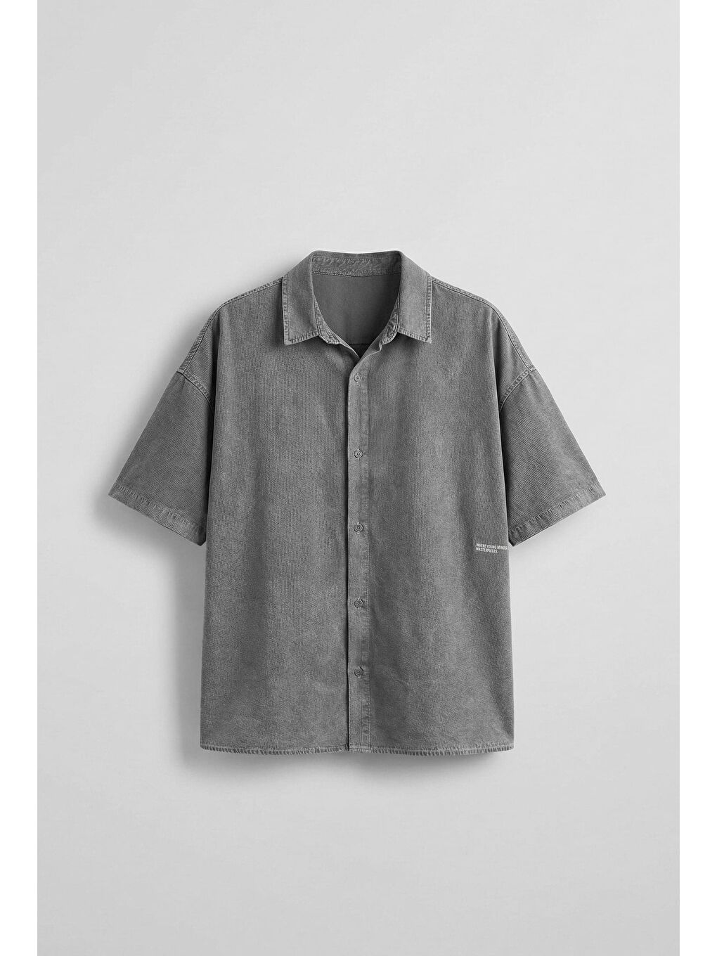 Erkek Kısa Kollu Desen Baskılı Yıkamalı Oversize Gömlek Gri-1