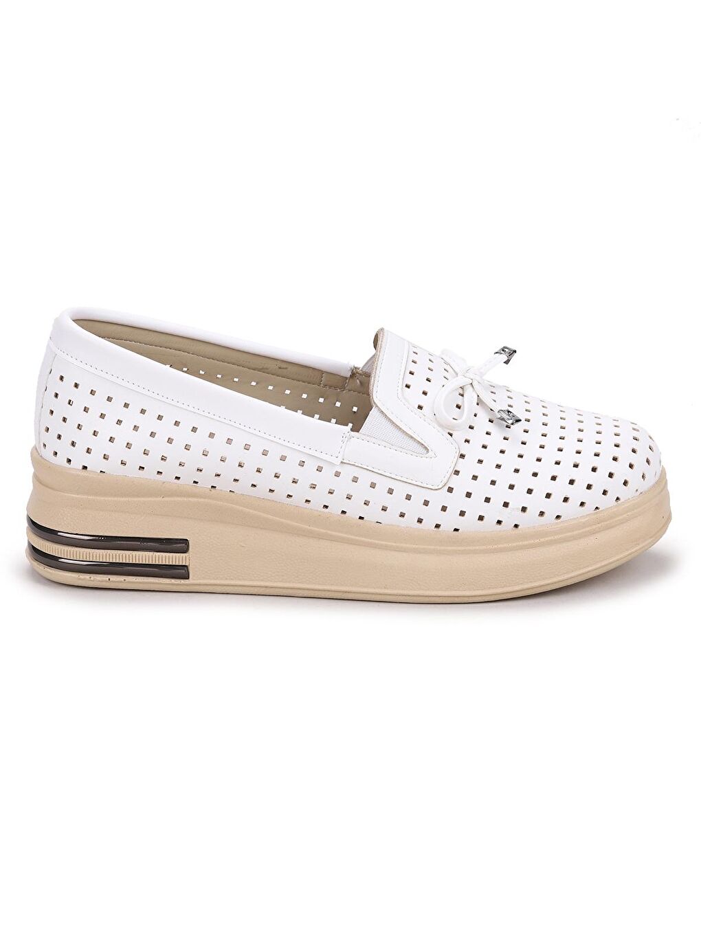 Beyaz Bıyık Lazerli Günlük Kadın Babet Ayakkabı Cns 3074-3