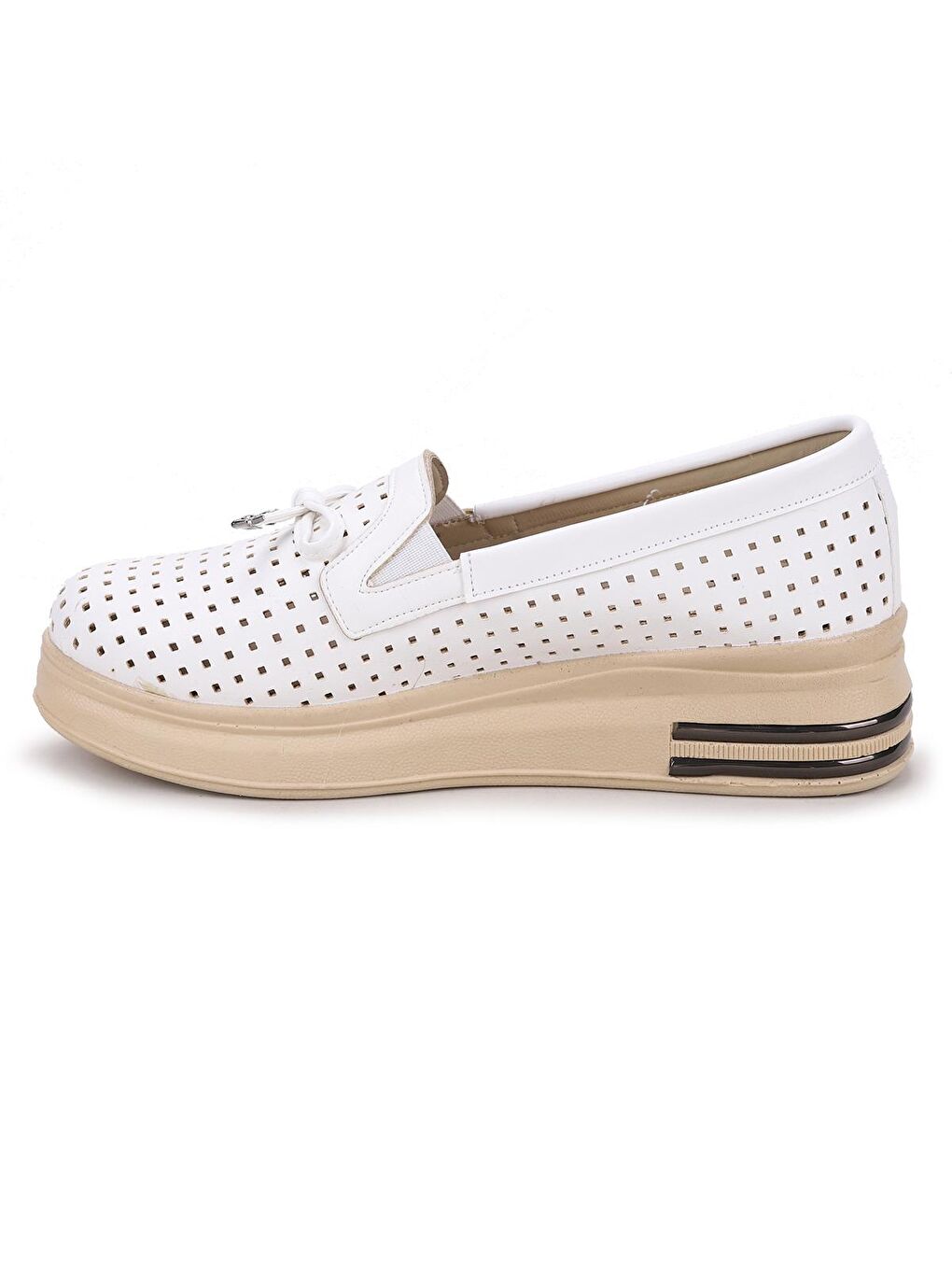 Beyaz Bıyık Lazerli Günlük Kadın Babet Ayakkabı Cns 3074-4