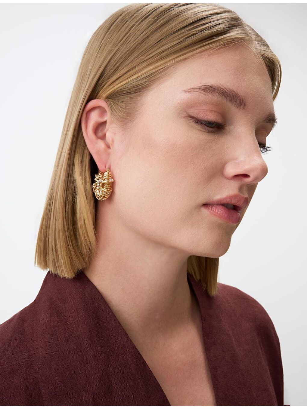 Sarı Altın Tel Figürlü Halka Küpe