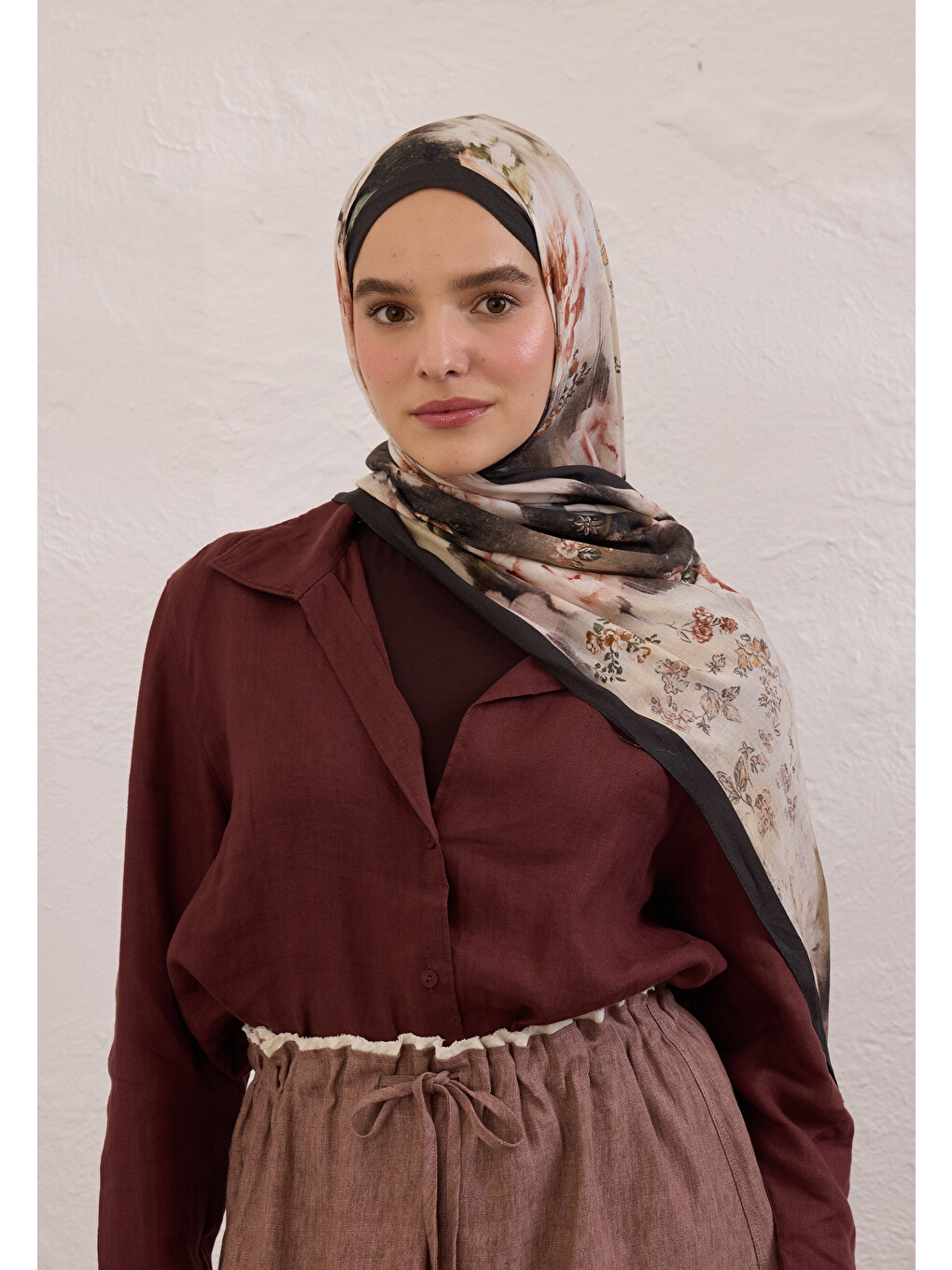 Vıntage Rose Desen Rami Şal Siyah-3