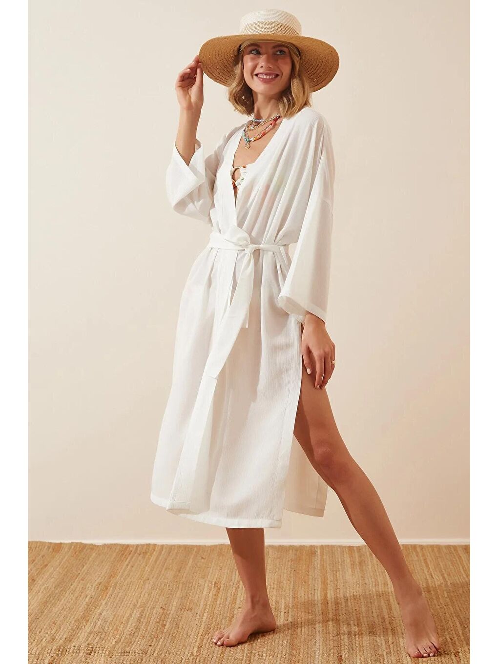 Kadın Beyaz Yırtmaçlı Kırinkıl Kuşaklı Kimono-1