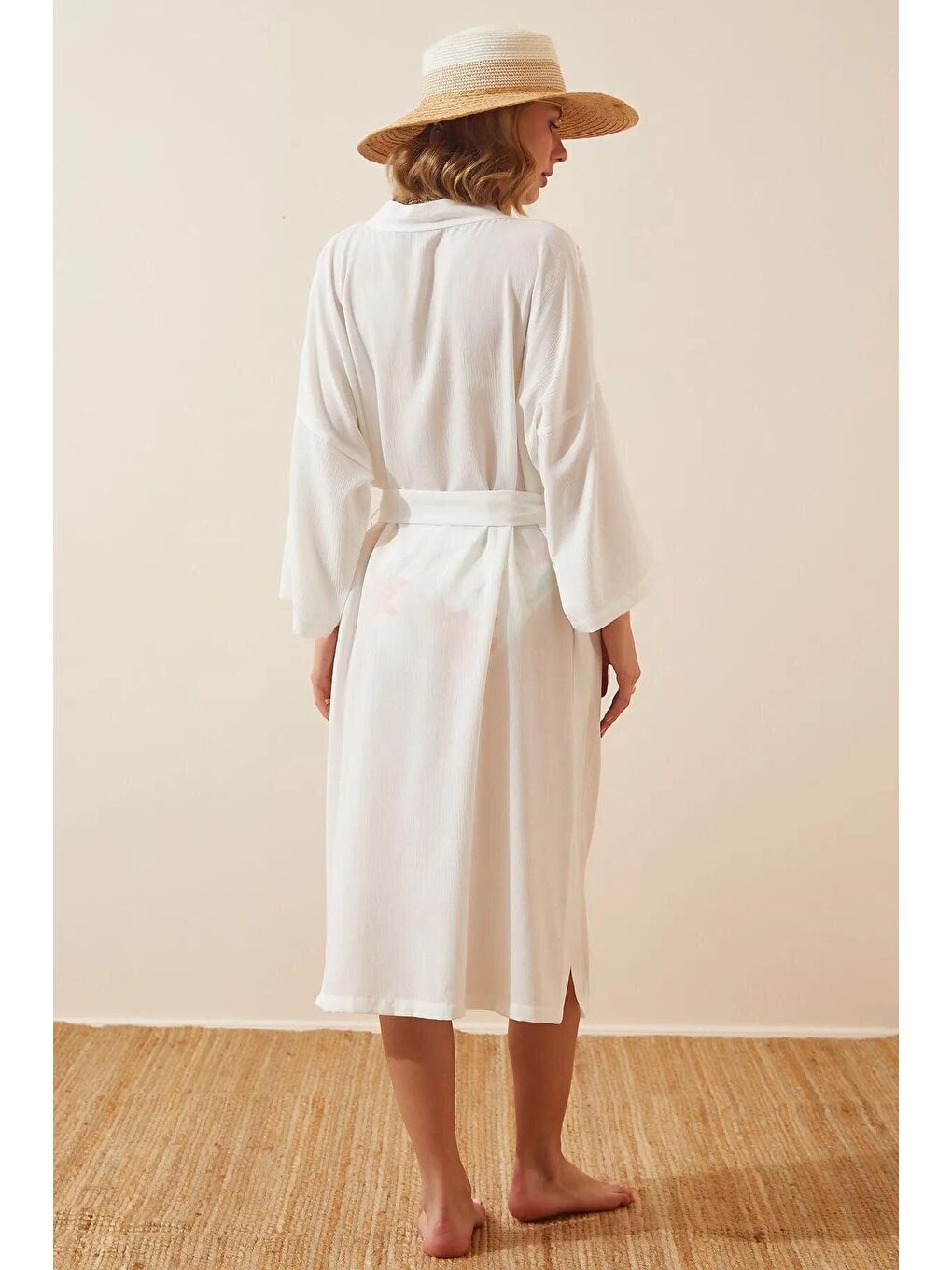 Kadın Beyaz Yırtmaçlı Kırinkıl Kuşaklı Kimono-3