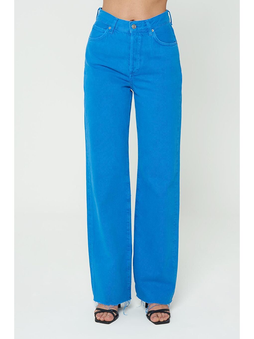 Weslie Mavi Yüksek Bel Düğmeli  Paçası Kesikli Wideleg Fit Jean Pantolon C 4530-054-1