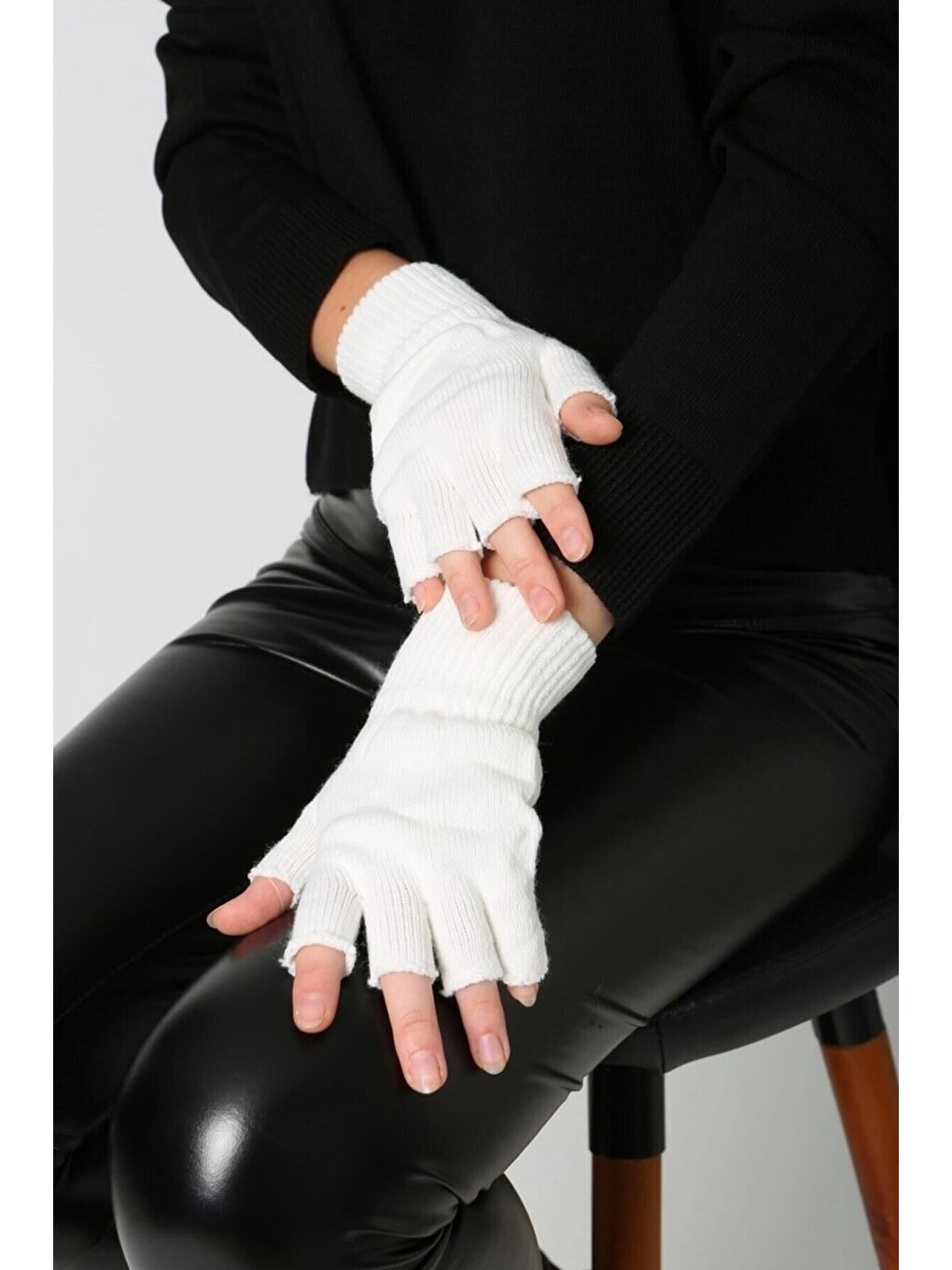 Unisex Kesik Yarım Parmaklı Ekru Eldiven Eld02-4
