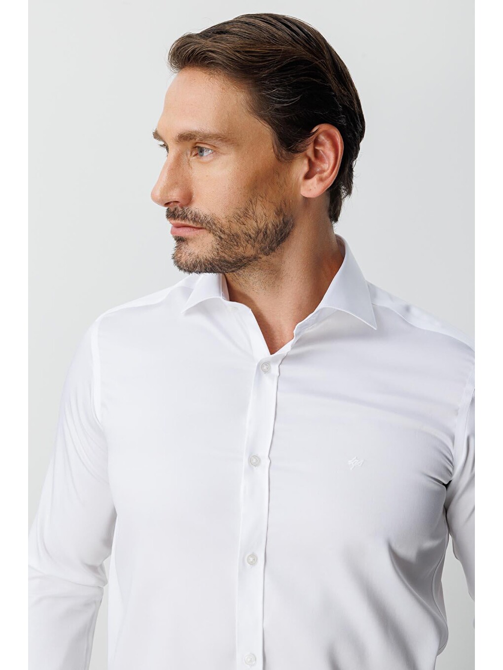 Beyaz Slim Fit Dar Kalıp Klasik Yaka Düz Uzun Kollu Cepsiz %100 Pamuk Gömlek-5