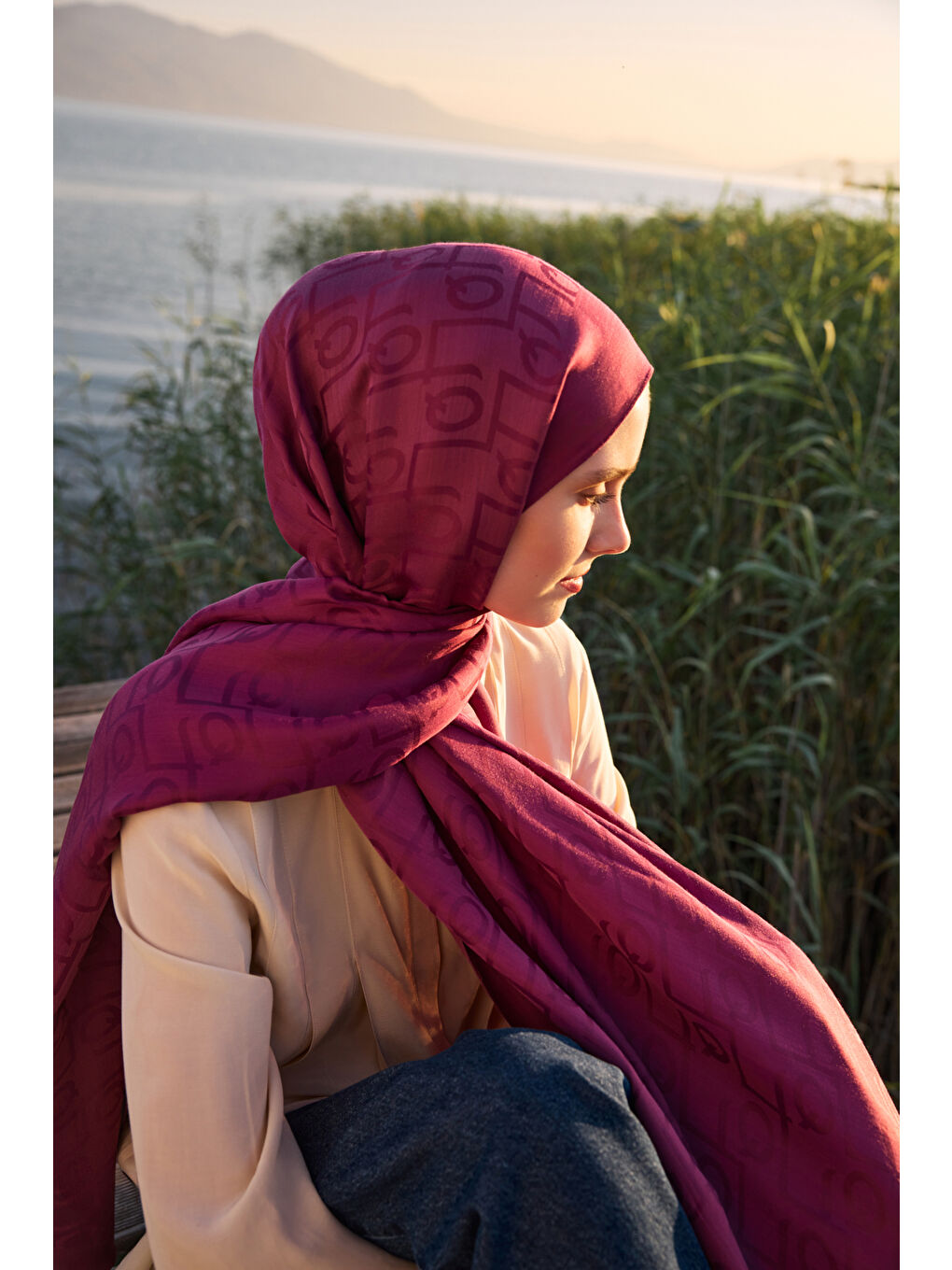 Bordo İpek Jakar Monogram Şal Vişne Çürüğü