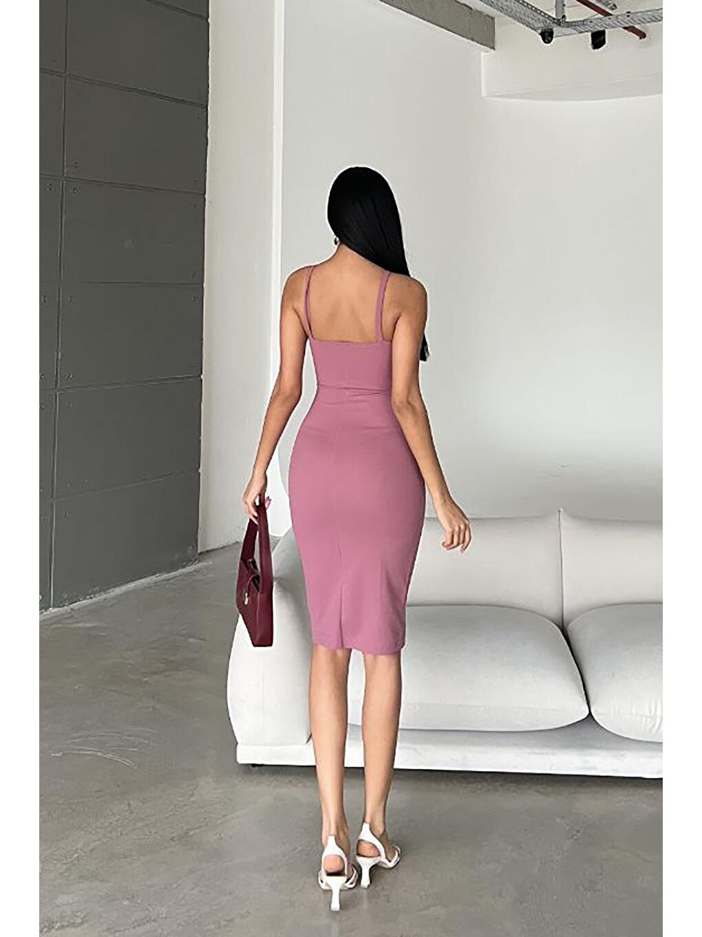 Pembe Pudra Kalp Yaka Kalın Askılı Krep Kumaş Kalem Elbise-4