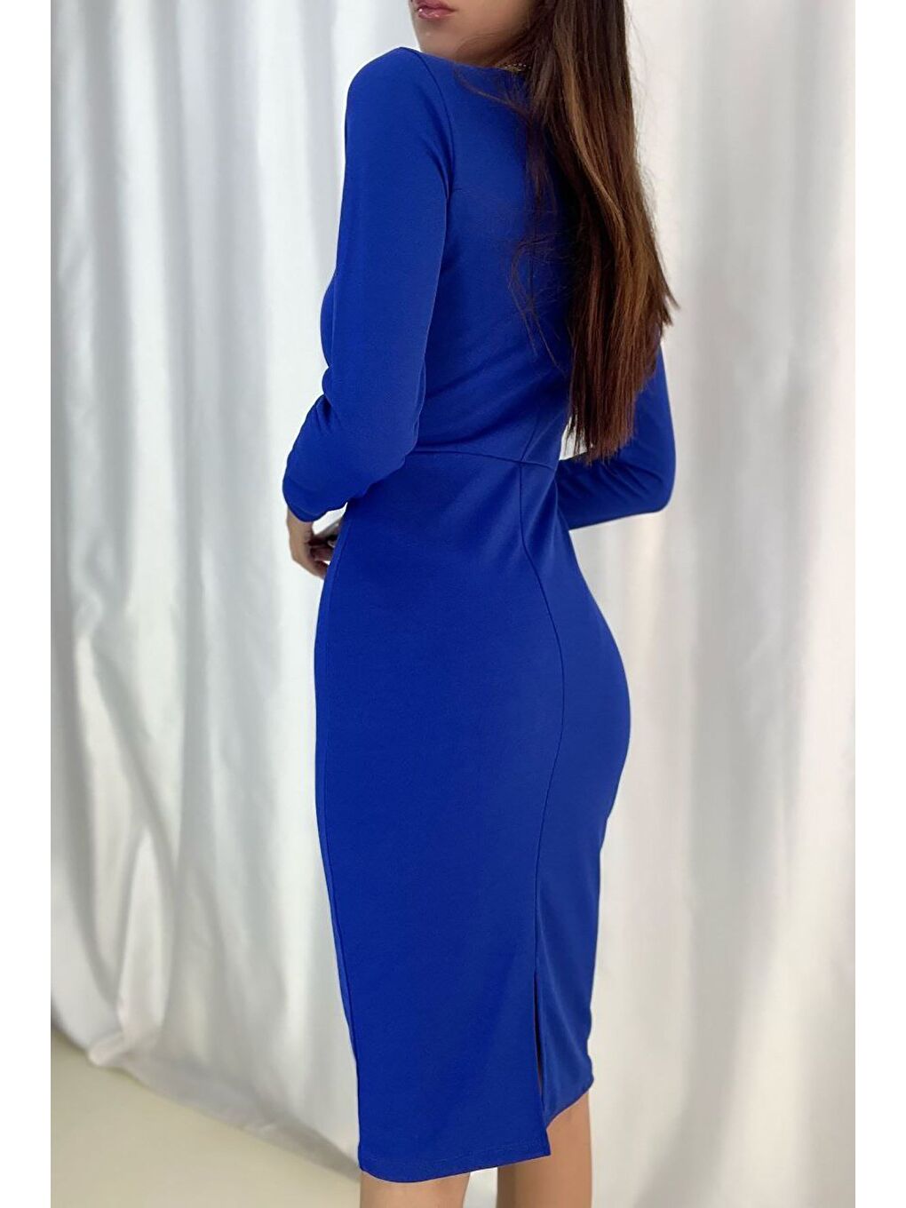 Mavi Kare Yaka Yırtmaç Detay Uzun Kollu Midi Boy Elbise-1