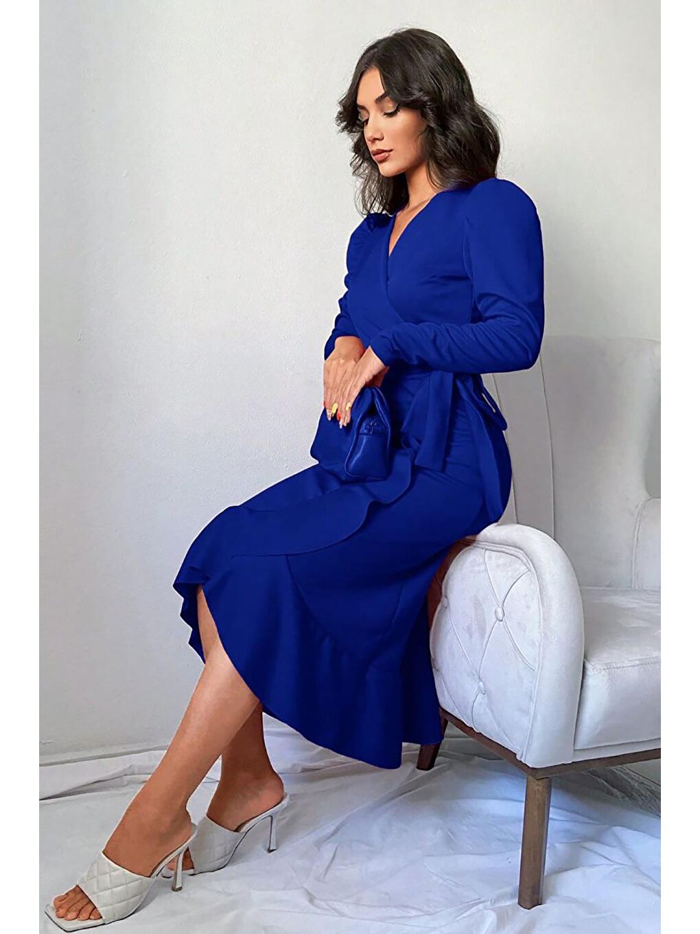 Mavi Krep Kumaş Uzun Kollu Kuşaklı Midi Elbise-2