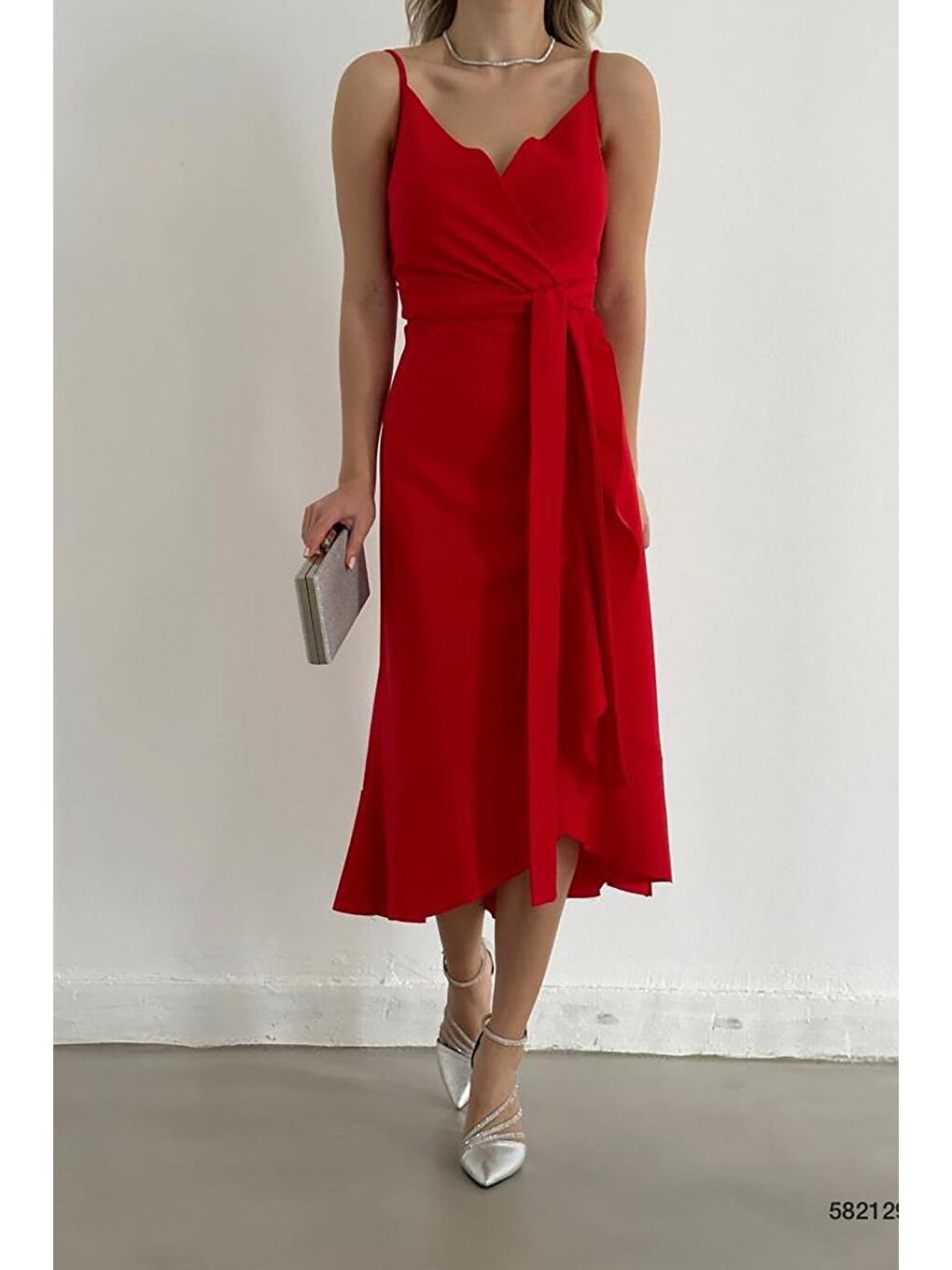 Kırmızı Volanlı Midi Boy Kuşaklı Elbise-1