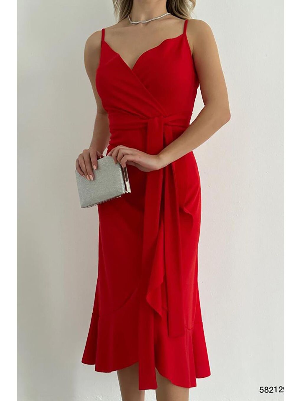 Kırmızı Volanlı Midi Boy Kuşaklı Elbise-3