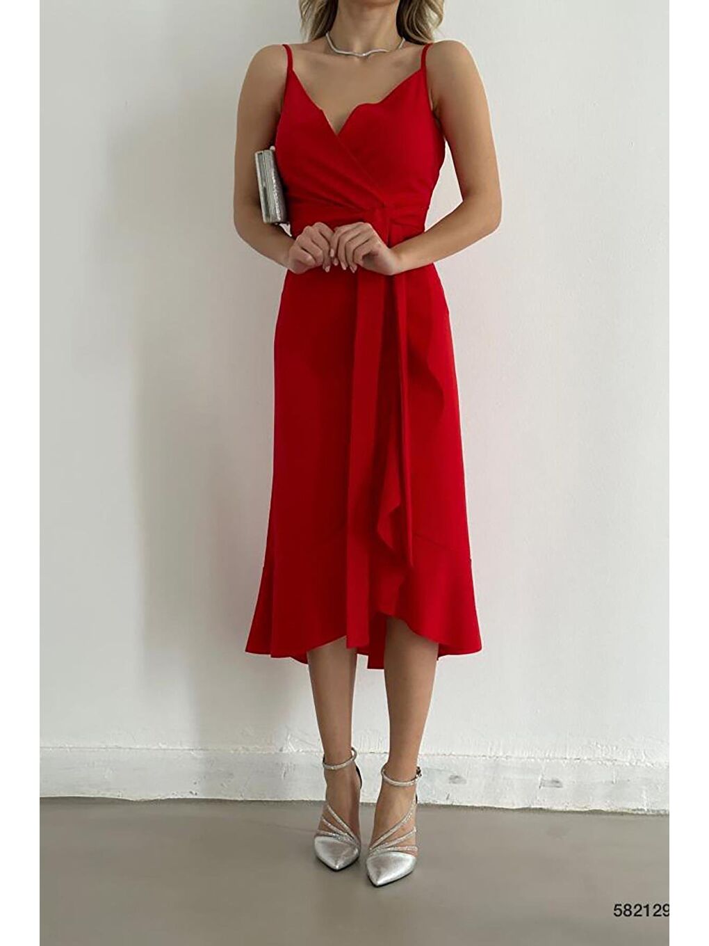 Kırmızı Volanlı Midi Boy Kuşaklı Elbise-5