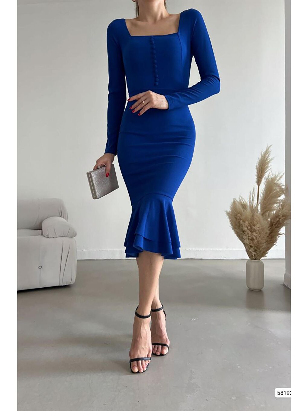 Mavi Düğme Detay Balık Model Midi Boy Uzun Kollu Elbise-1
