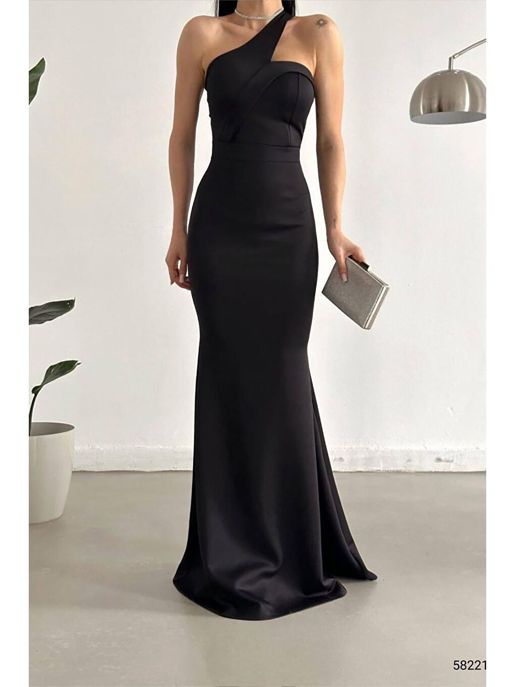 Siyah Scuba Kumaş Çapraz Yaka Askı Balık Elbise Abiye